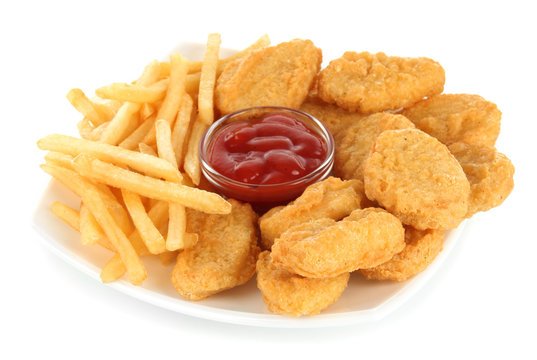 8 PCS CHICKEN NUGGETS AND CHIPS